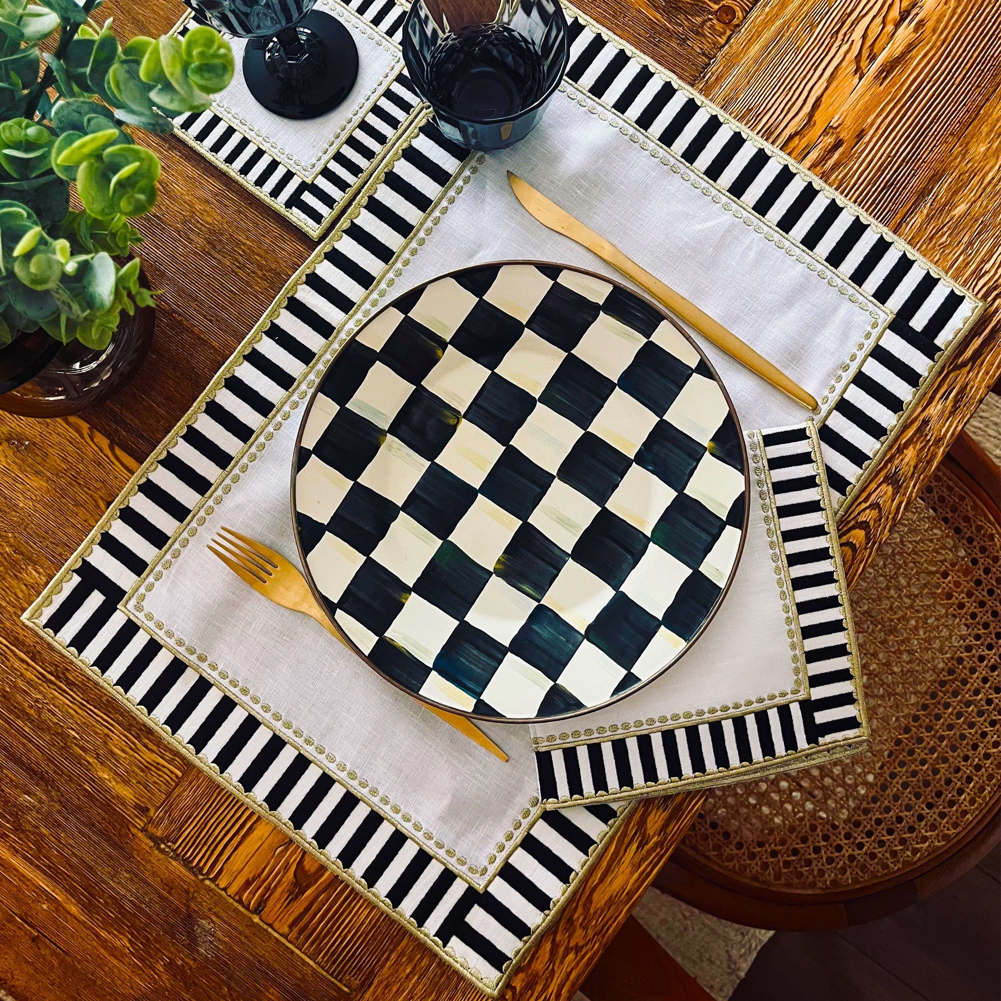 Black and White Checkered Placemat Set of 4, 6, 8 - Decorative Checker Pattern Linen Table Napkins - Gold Detailed Dining Napkins