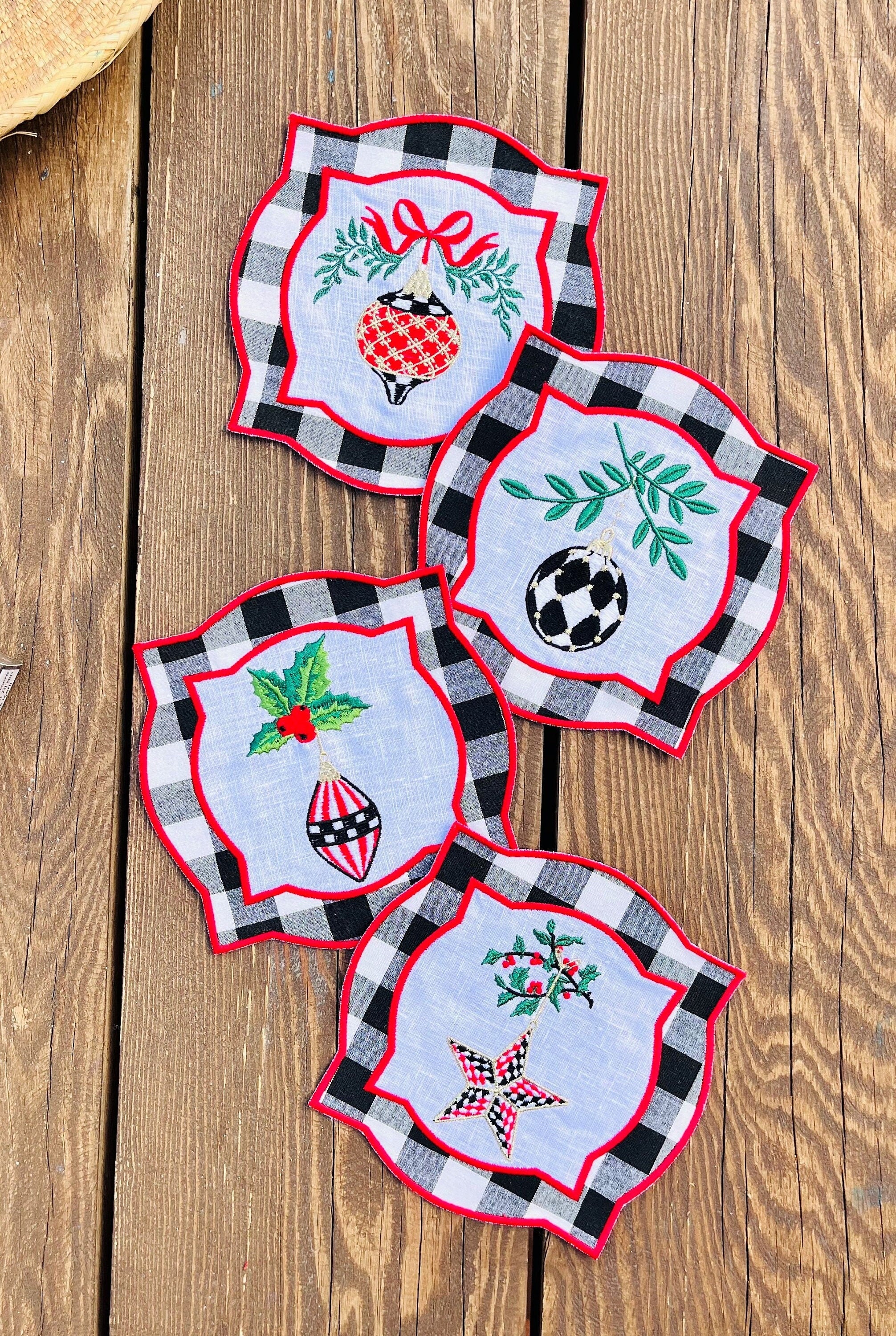 Christmas Ornaments Cocktail Napkins - Bar Cart Kitchen Decor Plaid Table Napkins - Cocktail Party Napkins - Napkin Set of 4