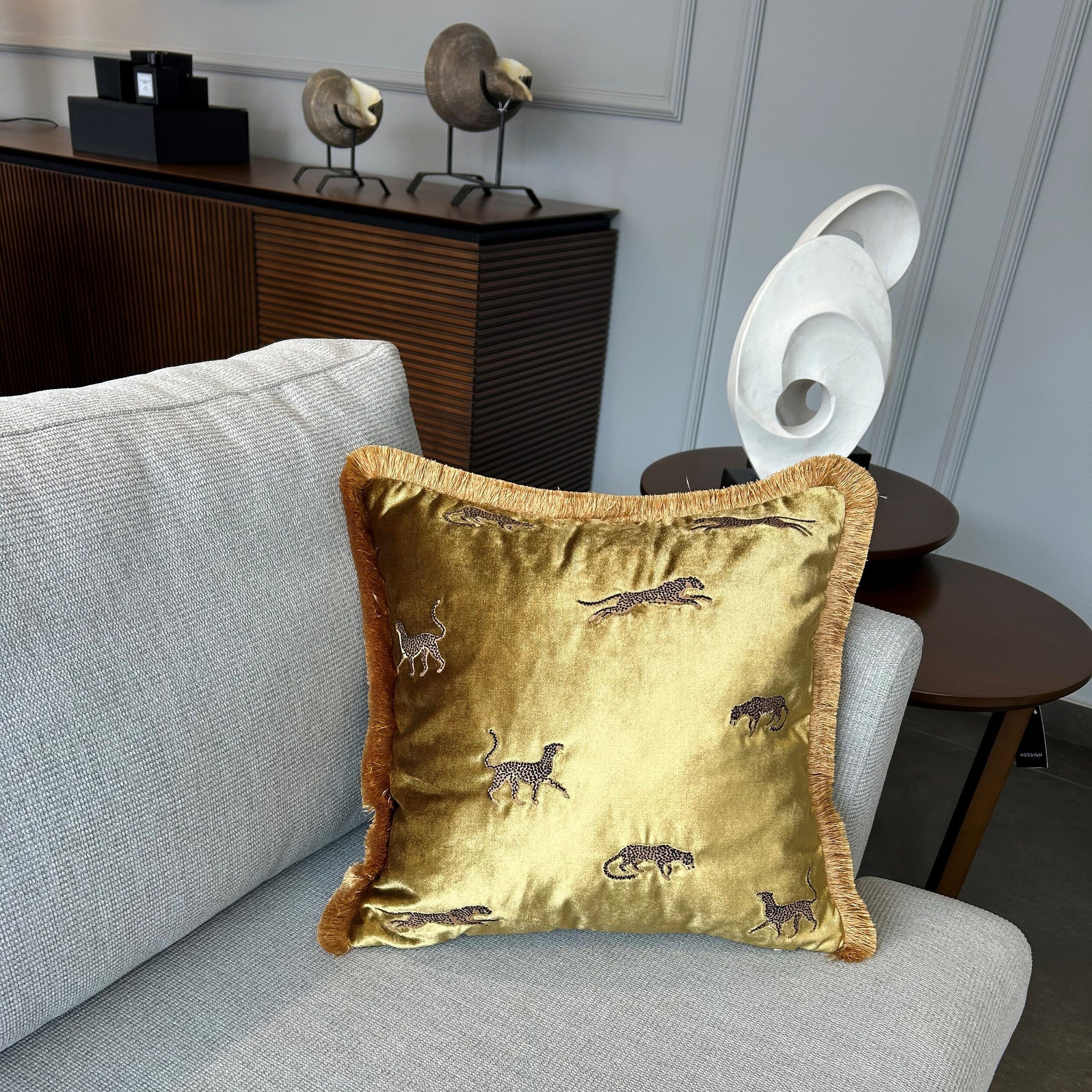 Leopard Patterned Pillow Cover | Gold Velvet Throw Pillow | Gold Tasseled Pillow | Decorative Leopard Cushion | Attractive Decoration Item